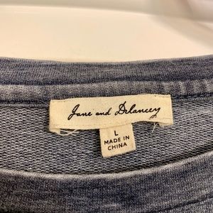 jane & delancey Tops - Tunic sweatshirt dress jane & delancey Tops - Tunic sweatshirt dress